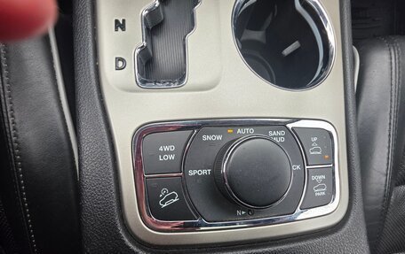Jeep Grand Cherokee, 2012 год, 1 800 000 рублей, 9 фотография