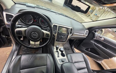 Jeep Grand Cherokee, 2012 год, 1 800 000 рублей, 21 фотография