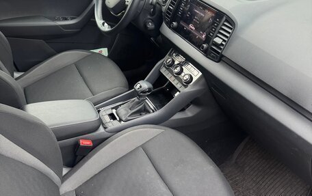 Skoda Karoq I, 2021 год, 2 700 000 рублей, 23 фотография