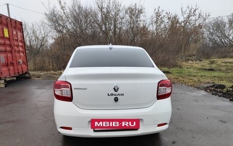 Renault Logan II, 2017 год, 485 000 рублей, 2 фотография