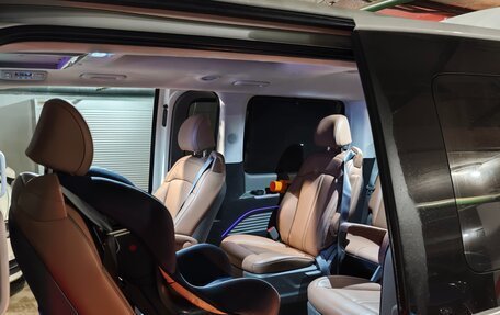 Hyundai Staria, 2022 год, 6 500 000 рублей, 9 фотография