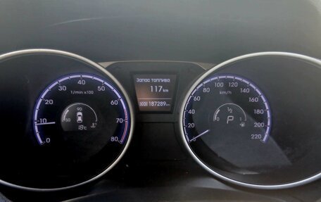 Hyundai ix35 I рестайлинг, 2011 год, 1 250 000 рублей, 9 фотография