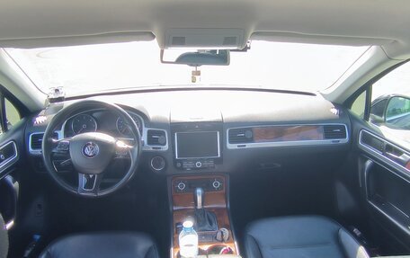 Volkswagen Touareg III, 2011 год, 2 230 000 рублей, 15 фотография