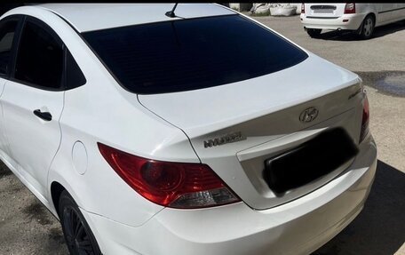 Hyundai Solaris II рестайлинг, 2013 год, 620 000 рублей, 4 фотография