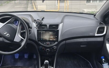 Hyundai Solaris II рестайлинг, 2013 год, 620 000 рублей, 6 фотография
