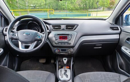KIA Rio III рестайлинг, 2013 год, 800 000 рублей, 4 фотография