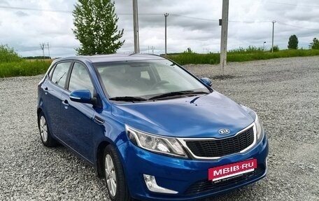 KIA Rio III рестайлинг, 2013 год, 800 000 рублей, 2 фотография