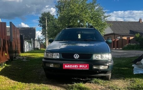 Volkswagen Passat B4, 1996 год, 215 000 рублей, 1 фотография