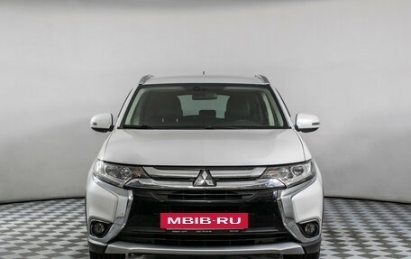 Mitsubishi Outlander III рестайлинг 3, 2015 год, 1 845 000 рублей, 2 фотография