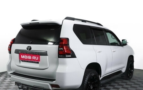 Toyota Land Cruiser Prado 150 рестайлинг 2, 2019 год, 4 950 000 рублей, 5 фотография
