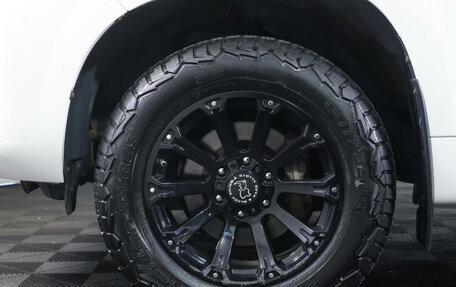 Toyota Land Cruiser Prado 150 рестайлинг 2, 2019 год, 4 950 000 рублей, 25 фотография