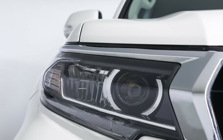 Toyota Land Cruiser Prado 150 рестайлинг 2, 2019 год, 4 950 000 рублей, 23 фотография