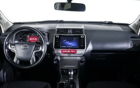 Toyota Land Cruiser Prado 150 рестайлинг 2, 2019 год, 4 950 000 рублей, 14 фотография