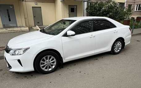 Toyota Camry, 2015 год, 2 100 000 рублей, 4 фотография