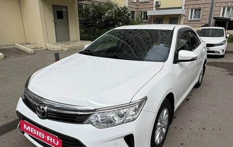 Toyota Camry, 2015 год, 2 100 000 рублей, 3 фотография