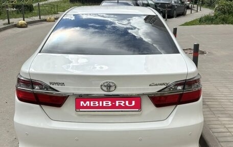 Toyota Camry, 2015 год, 2 100 000 рублей, 11 фотография