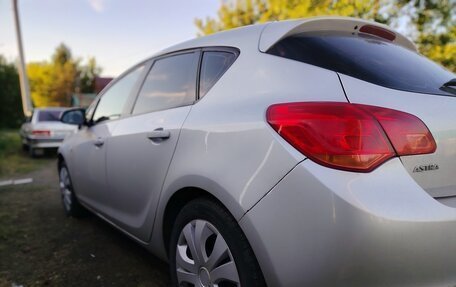 Opel Astra J, 2011 год, 500 000 рублей, 3 фотография