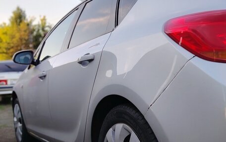 Opel Astra J, 2011 год, 500 000 рублей, 2 фотография