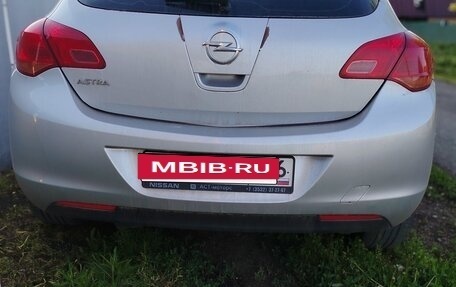 Opel Astra J, 2011 год, 500 000 рублей, 4 фотография