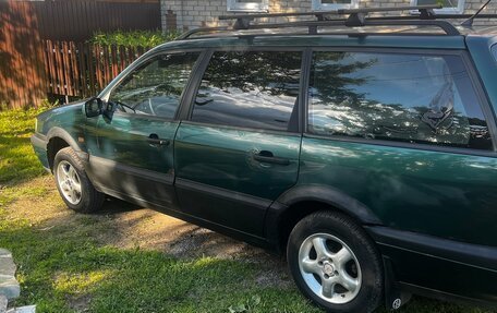 Volkswagen Passat B4, 1996 год, 215 000 рублей, 2 фотография