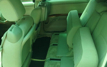 Toyota ISis I, 2010 год, 1 490 000 рублей, 30 фотография