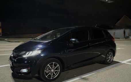 Honda Fit III, 2019 год, 1 350 000 рублей, 16 фотография
