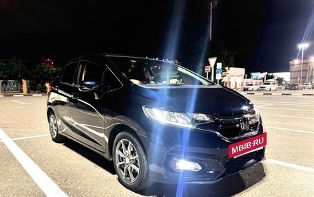 Honda Fit III, 2019 год, 1 350 000 рублей, 18 фотография