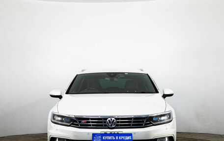 Volkswagen Passat B8 рестайлинг, 2015 год, 1 949 000 рублей, 2 фотография