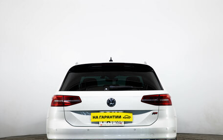 Volkswagen Passat B8 рестайлинг, 2015 год, 1 949 000 рублей, 6 фотография