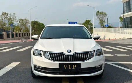 Skoda Octavia, 2022 год, 1 261 021 рублей, 2 фотография