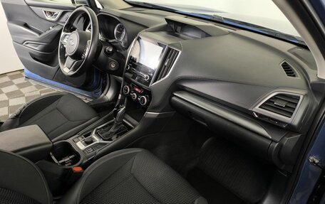 Subaru Forester, 2021 год, 2 820 000 рублей, 10 фотография