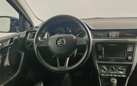 Skoda Rapid I, 2018 год, 1 350 000 рублей, 10 фотография