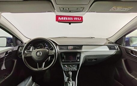 Skoda Rapid I, 2018 год, 1 350 000 рублей, 9 фотография