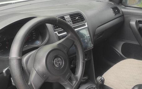 Volkswagen Polo VI (EU Market), 2012 год, 750 000 рублей, 10 фотография