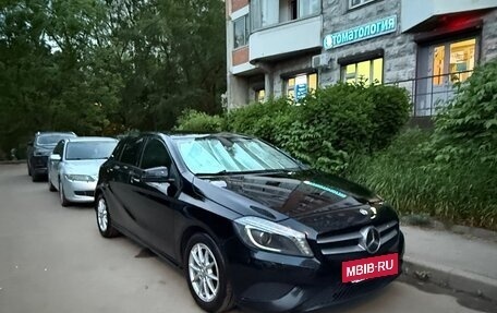 Mercedes-Benz A-Класс, 2015 год, 1 450 000 рублей, 6 фотография