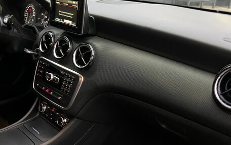 Mercedes-Benz A-Класс, 2015 год, 1 450 000 рублей, 12 фотография