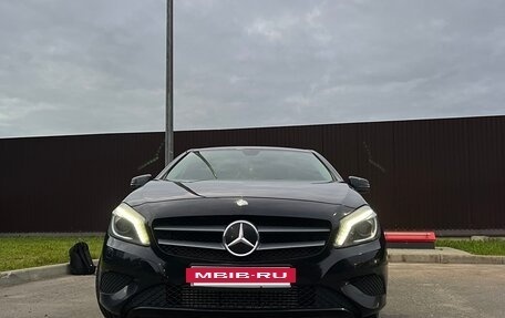 Mercedes-Benz A-Класс, 2015 год, 1 450 000 рублей, 9 фотография