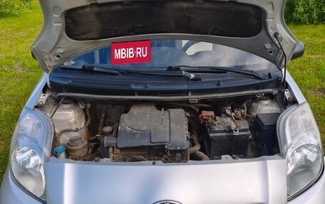 Toyota Yaris III рестайлинг, 2009 год, 350 000 рублей, 6 фотография
