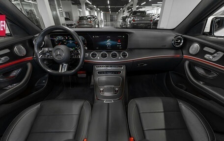 Mercedes-Benz E-Класс, 2023 год, 5 500 000 рублей, 8 фотография