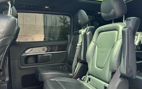Mercedes-Benz V-Класс, 2022 год, 7 000 000 рублей, 28 фотография