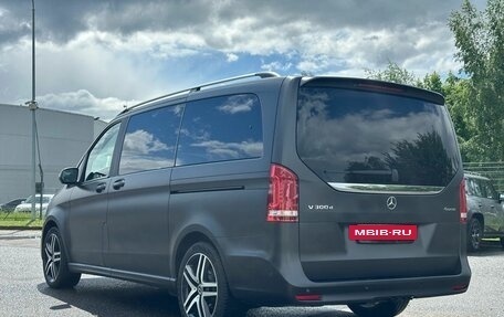 Mercedes-Benz V-Класс, 2022 год, 7 000 000 рублей, 20 фотография