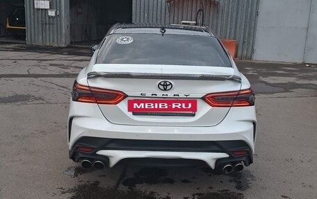 Toyota Camry, 2021 год, 2 800 000 рублей, 9 фотография