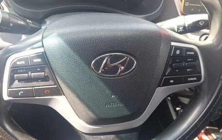 Hyundai Solaris II рестайлинг, 2017 год, 620 000 рублей, 8 фотография