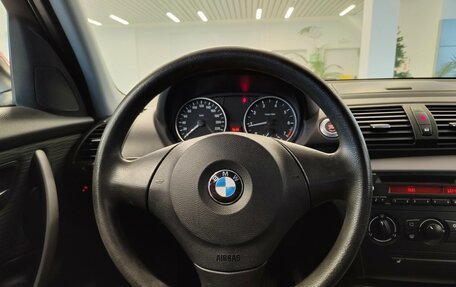 BMW 1 серия, 2011 год, 768 000 рублей, 12 фотография