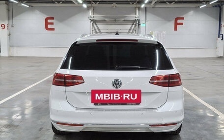Volkswagen Passat B8 рестайлинг, 2018 год, 1 819 000 рублей, 7 фотография