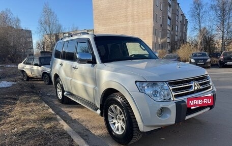 Mitsubishi Pajero IV, 2011 год, 2 050 000 рублей, 13 фотография