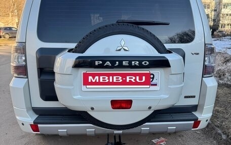 Mitsubishi Pajero IV, 2011 год, 2 050 000 рублей, 5 фотография