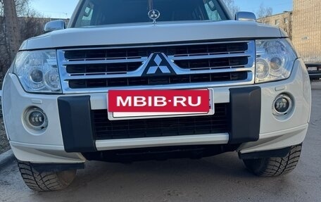 Mitsubishi Pajero IV, 2011 год, 2 050 000 рублей, 8 фотография