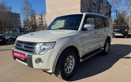 Mitsubishi Pajero IV, 2011 год, 2 050 000 рублей, 20 фотография