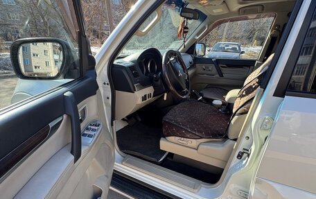 Mitsubishi Pajero IV, 2011 год, 2 050 000 рублей, 31 фотография